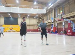 开云体育官网-集结日体能课后，本菲卡临场应变备战法甲，目标明确，控场能力受关注(日本500人仓库大战完整版经典台词)