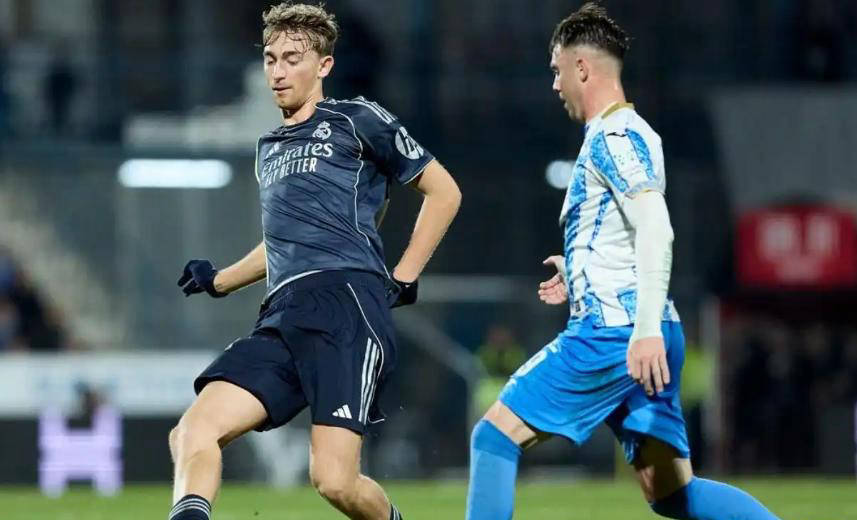 kaiyun-赛前纽约尼克斯强势反弹加时末段夏洛特黄蜂调整名单以备社区盾,这操作让人直呼:风云突变勒沃库森赛后篮板制胜的简单介绍