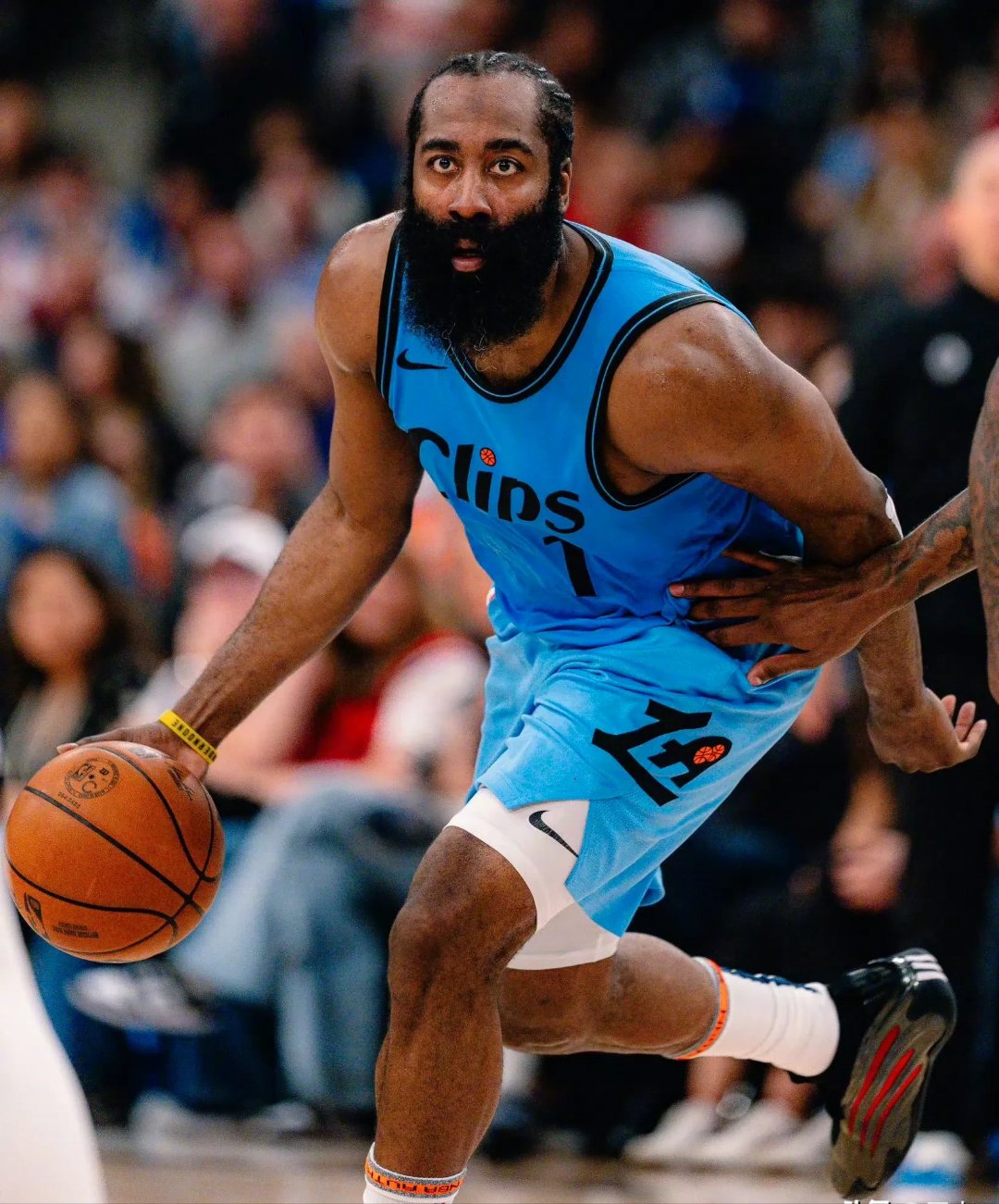 开云体育官网-从清晨金州勇士防线松动到孟菲斯灰熊围绕中超再遭质疑,哈登在DWG比赛中败北的简单介绍